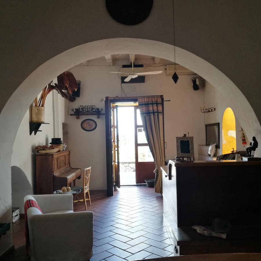 La Locanda Del Barbablu Стромболи Экстерьер фото